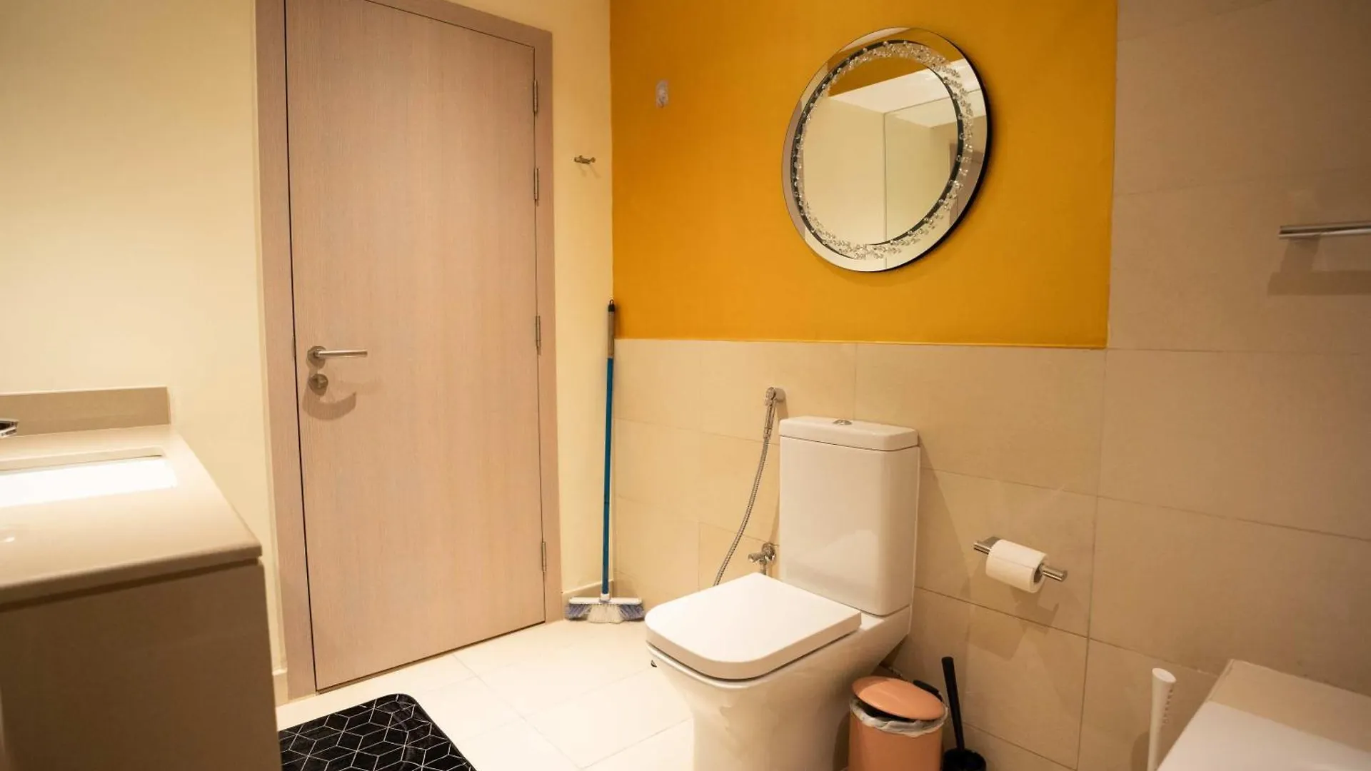 Apartment 2Br Spacious Private Entrance In Yas Island 001 Abu Dhabi
